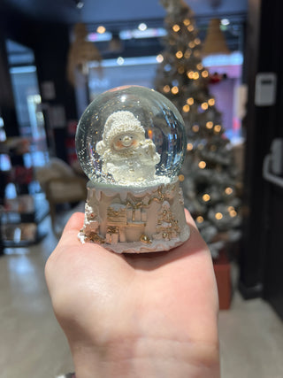 Boule à neige blanche