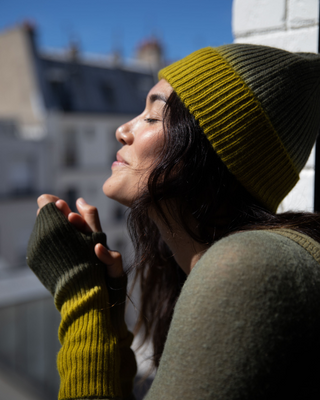 Bonnet en cachemire dégradé vert