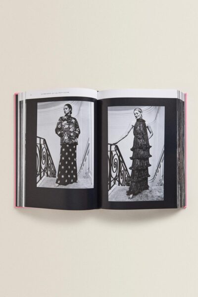 Livre “Yves Saint Laurent Catwalk”